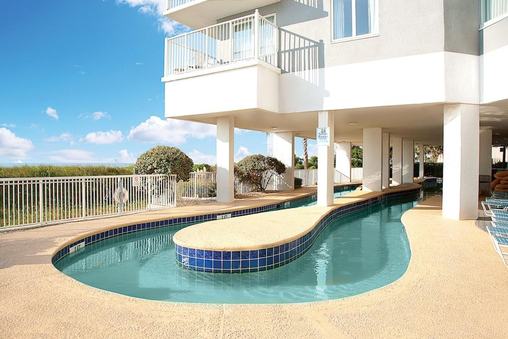 Sea Watch 3* Briarcliffe Acres